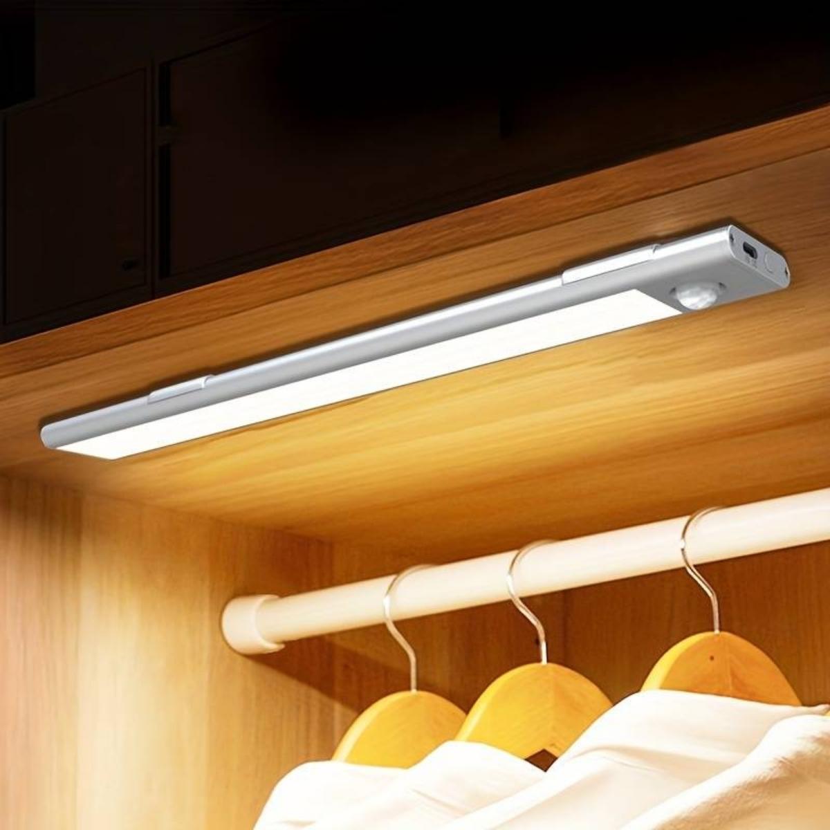 LuminaLux Kabellose LED-Leuchte mit Bewegungsmelder für Schränke und unter Hängeschränken