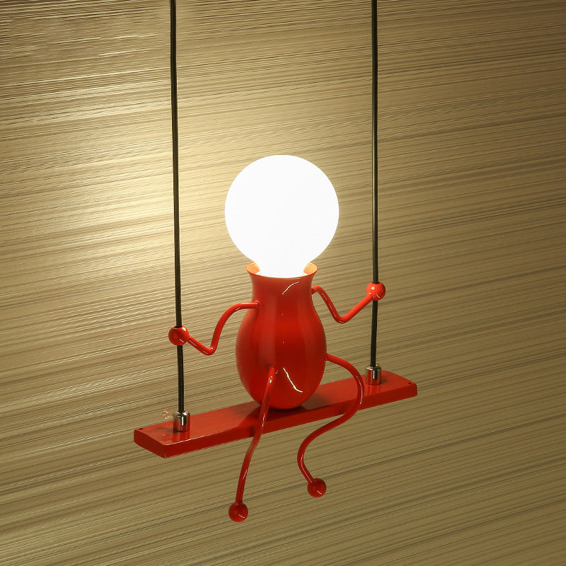 SwingDesign moderne Wandleuchte mit verspielter Figur
