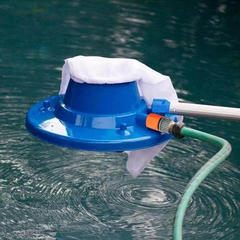 AquaVac-Poolsauger mit schlauchbetriebenem Saugsystem und wiederverwendbarem Filter