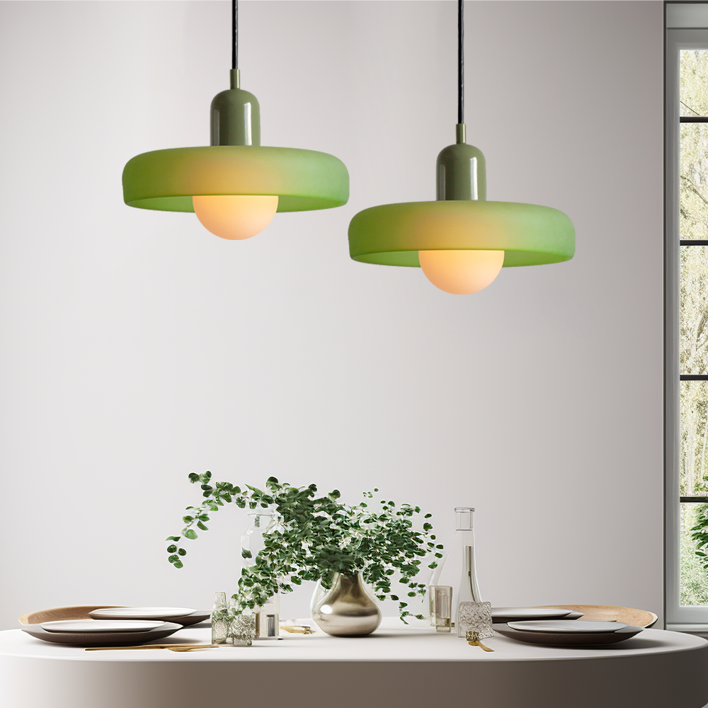 Bauhaus-Pendelleuchte aus farbigem Glas im modernen Design