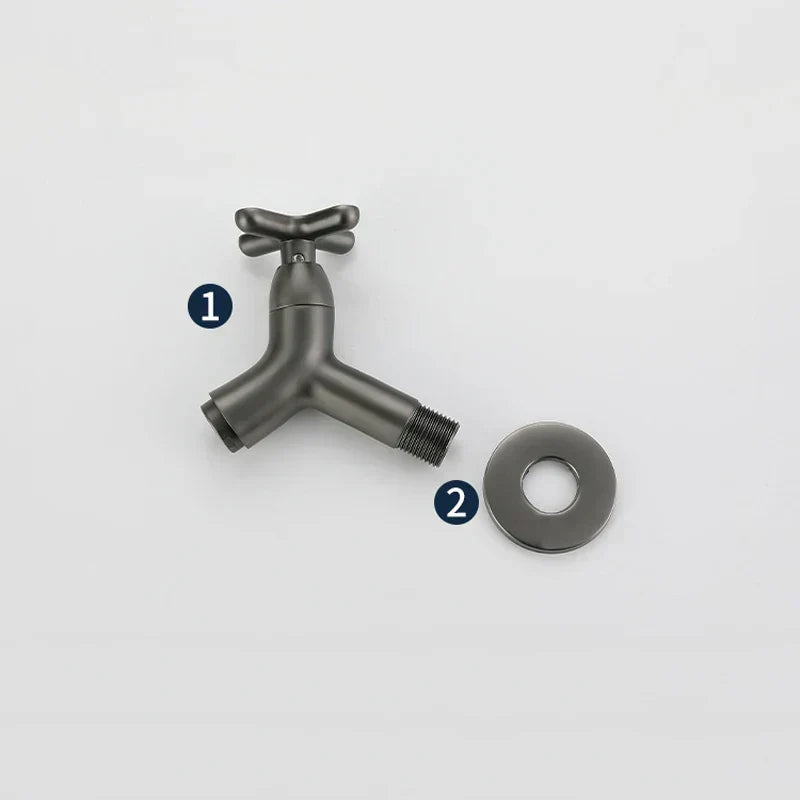 BrassFlow wandgemonteerde koudwaterkraan van massief messing met ergonomische greep