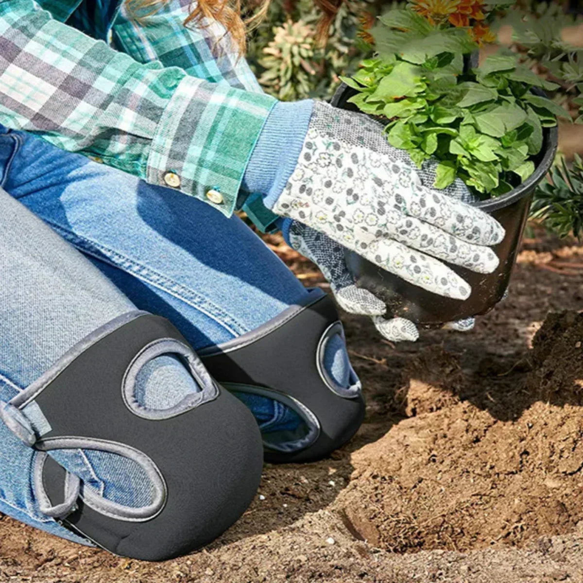 Ergonomische Gartenknieschoner mit zusätzlicher Polsterung für bequemes Arbeiten auf den Knien