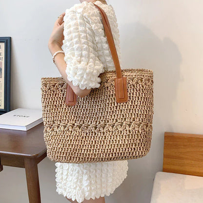 Genevieve-riettas met echtleren riemen – ruime zomerse shopper