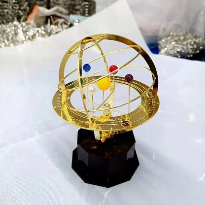 Grand Orrery metalen zonnestelselmodel met planetendisplay en draaimechanisme