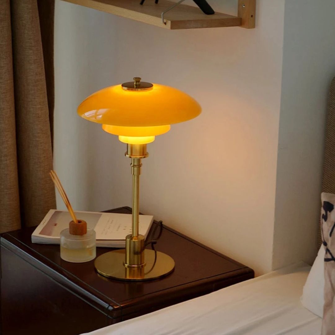 Lena nordische LED-Glas-Tischlampe im skandinavischen Design