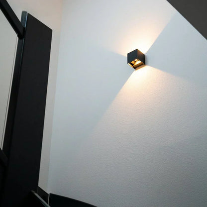 Luxe wandlamp met bewegingssensor en warm LED-licht van 2700K