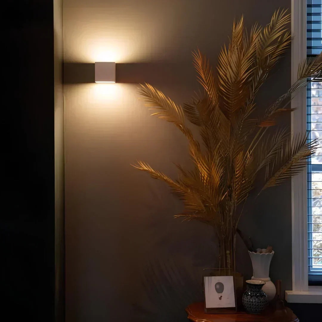 Luxe wandlamp met bewegingssensor en warm LED-licht van 2700K