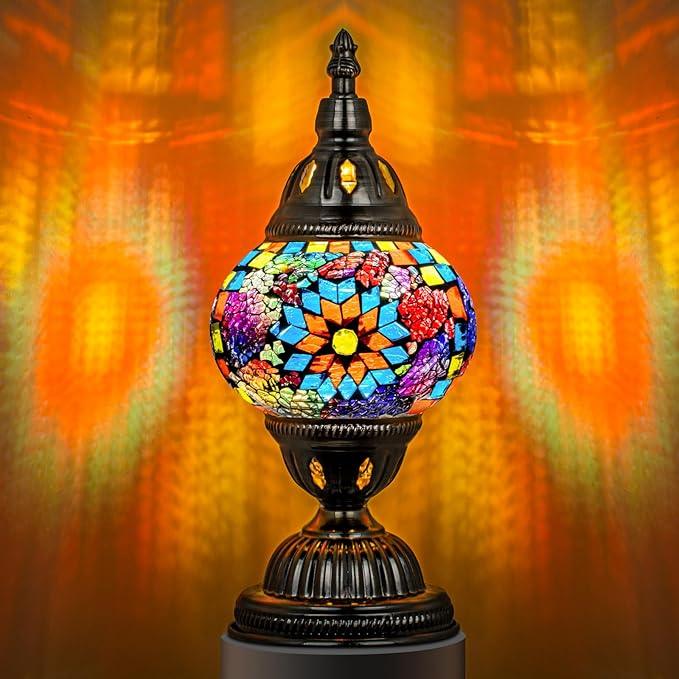 Lampada da tavolo Marrakech con vetro a mosaico e base in bronzo realizzata a mano