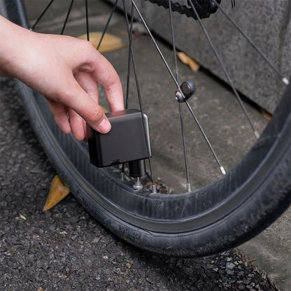 Mini-Elektrofahrradpumpe, wiederaufladbare und tragbare Luftpumpe