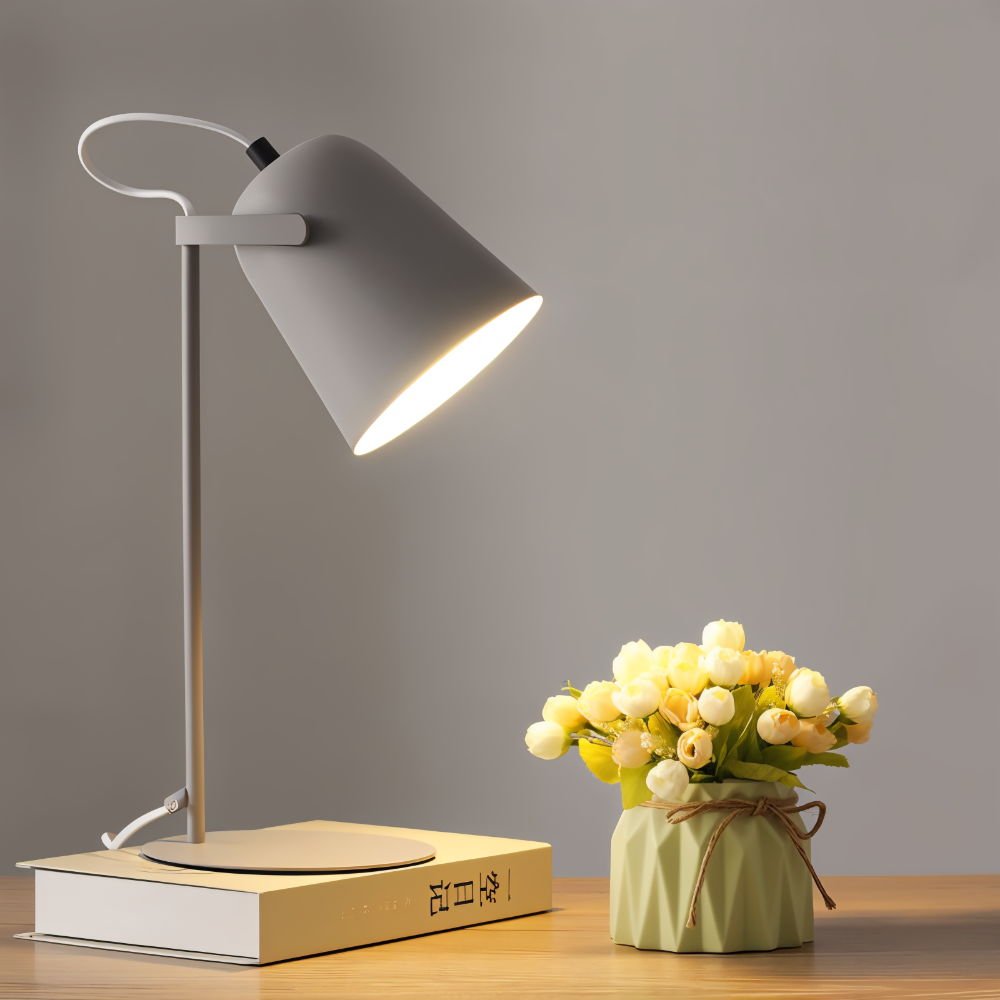 Lampada da tavolo moderna orientabile con luce da lettura regolabile