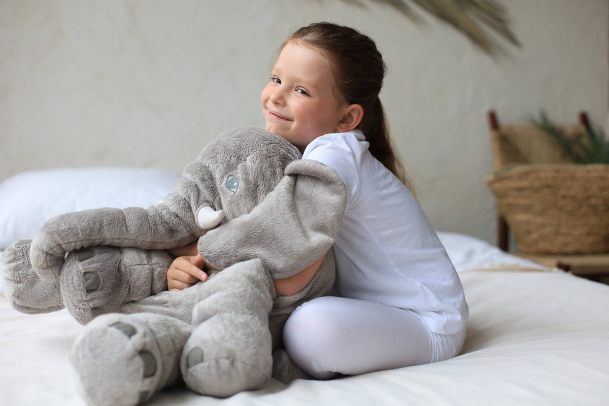 Kuscheliges Plüsch-Elefantenkissen für Babys und Kinder