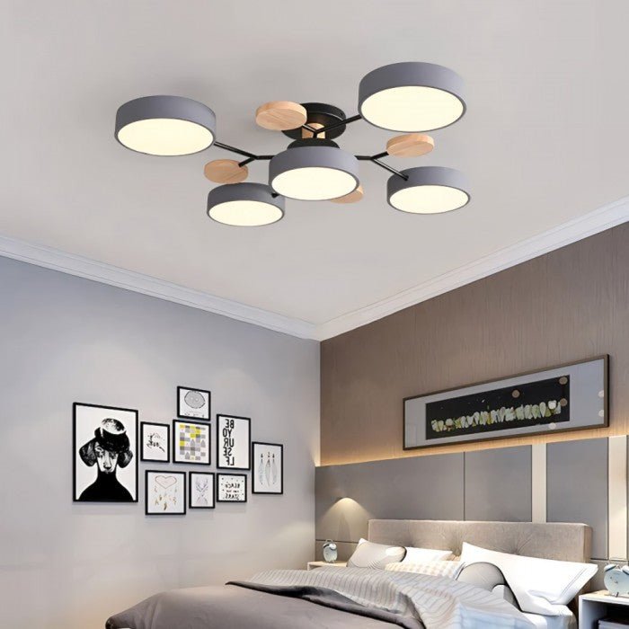 Skandinavische LED-Deckenleuchte im modernen Zweigdesign mit warmweißer Beleuchtung