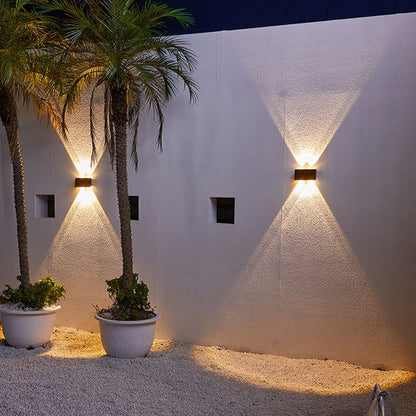 Solarbetriebene LED-Außenwandleuchte, wasserdichte, energiesparende Gartenlampe