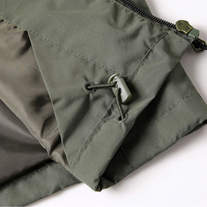Lichtgewicht outdoorjas met capuchon – wind- en waterdicht