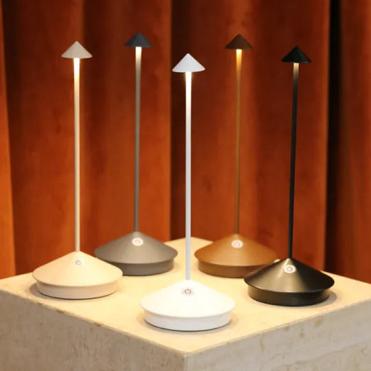 Lampada da tavolo LED wireless RadiantGlow con batteria ricaricabile