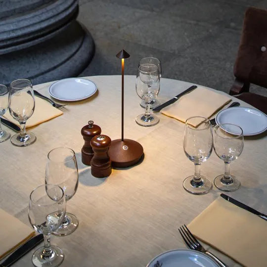 Lampada da tavolo LED wireless RadiantGlow con batteria ricaricabile